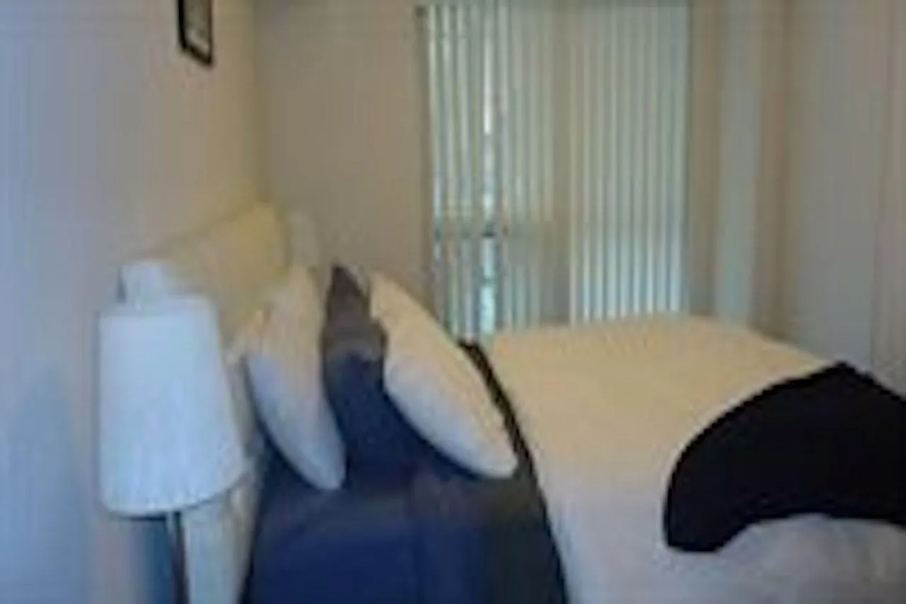 E.S.I Furnished Suites At Fly Condos Toronto 0*,